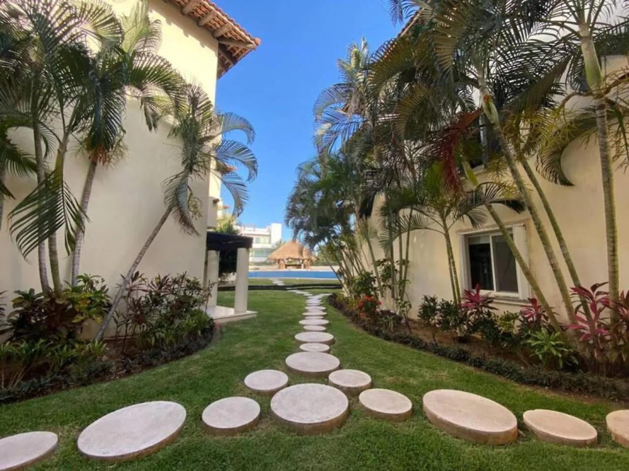 Playa Paradise Getaway. Cozy 2Br Condo In The Heart Of Playa Playa del Carmen 0*,